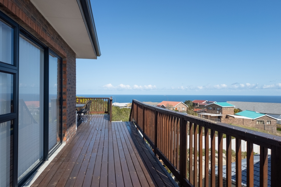 3 Bedroom Property for Sale in Dana Bay Western Cape